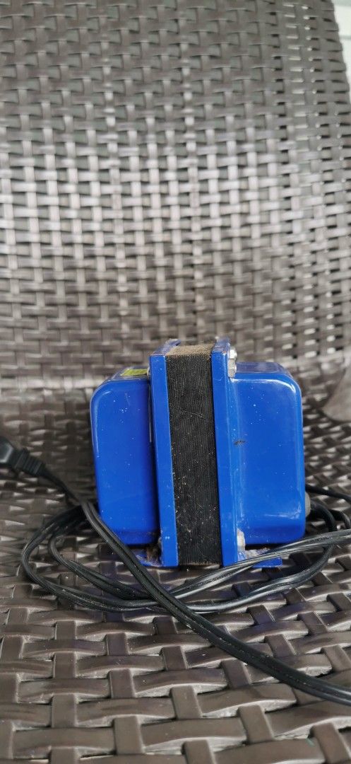 MATCH-BALS Voltage Transformer 110V Input, 220V Output (Category: Electrical, Adaptors & Sockets) located in Cavite. Submitted by theathea22 (Listing ID 1455705598, Image 2). Description: - MATCH-BALS Voltage Transformer - Converts 110V input to 220V output - 5 Amp rating - Blue metal casing with power cord and outlet - Ideal for electronics projects or powering devices - Tested and working.