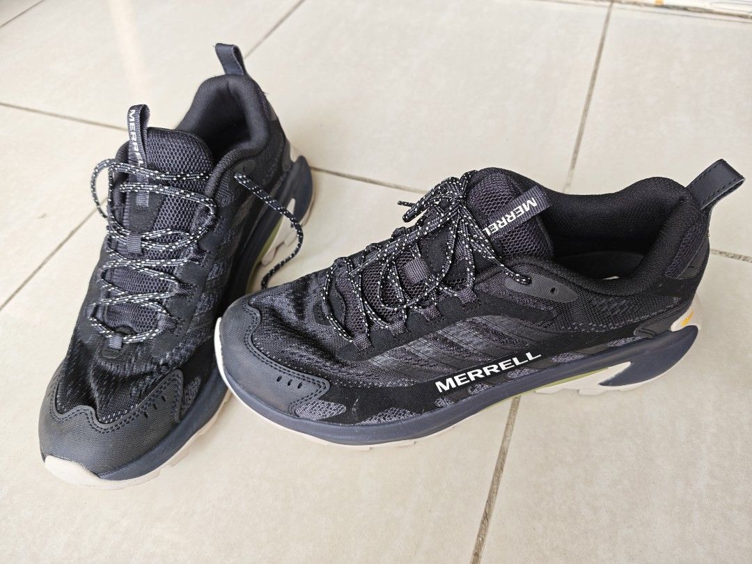 Merrell FloatPro 44 (Category: Sneakers) located in Singapore. Submitted by mat000 (Listing ID 1455714791, Image 1). Description: - Brand: Merrell - Model: FloatPro - Size: EU 44 (US 10.5, UK 10), 28.5 cm - Color: Black with subtle grey accents - Features: Vibram outsole for superior traction and durability - Suitable for: Trail running, hiking, or casual wear - Meetup location: Serangoon.