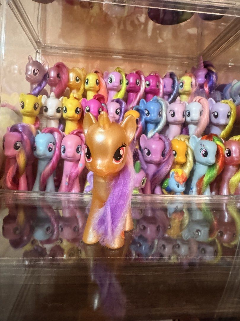 MLP G4 Pretzel (Category: Figurines & Statues) located in Cebu City. Submitted by makiflyy (Listing ID 1455710165, Image 3). Description: MLP G4 Pretzel - body is good - hair is flawed and may need to be rerooted .