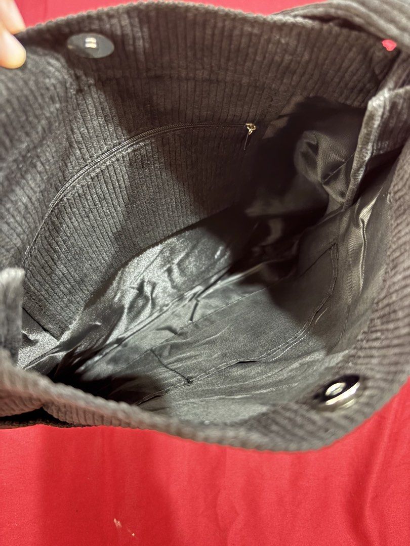 Mumu Corduroy Tote Bag (Category: Tote Bags) located in Calamba. Submitted by tripleceedoubletwo (Listing ID 1455718326, Image 2). Description: - Mumu grey corduroy tote bag - Magnetic snap closure - Interior: 1 zippered pocket, 2 open pockets - Exterior: 2 large slip pockets - Brand new with original tag 13x4x12 inches.
