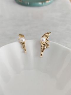 (Category: ) located in . Submitted by PearlBazaar (Listing ID 1455746391, Image 1). Description: .