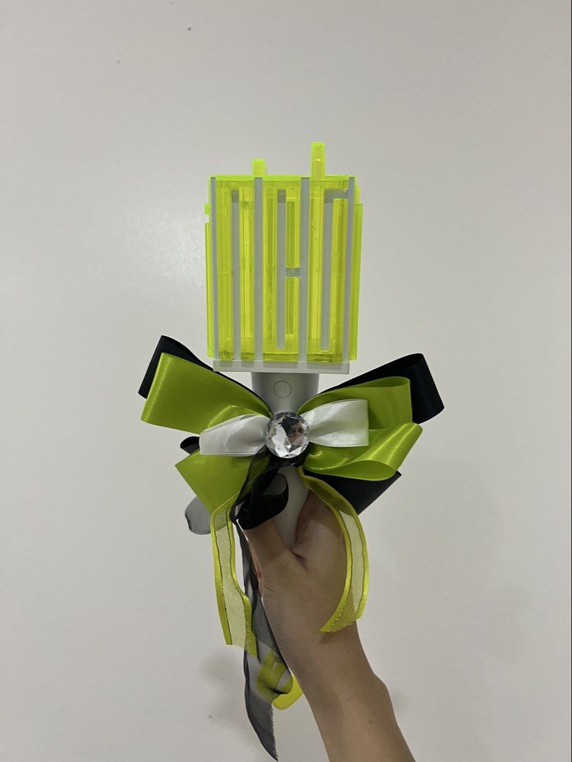 NCT Official Fanlight / Neobong V1 Customized Set (Category: K-Wave Merchandise) located in Manila. Submitted by chesbedumb (Listing ID 1455796645, Image 3). Description: official NCT lightstick! - only used once - fully functional - good condition / well-kept - no major damages - price is negotiable! inclusions: - original case - original dust bag - original strap - custom bow/ribbon decoration can provide video proof of functionality available 