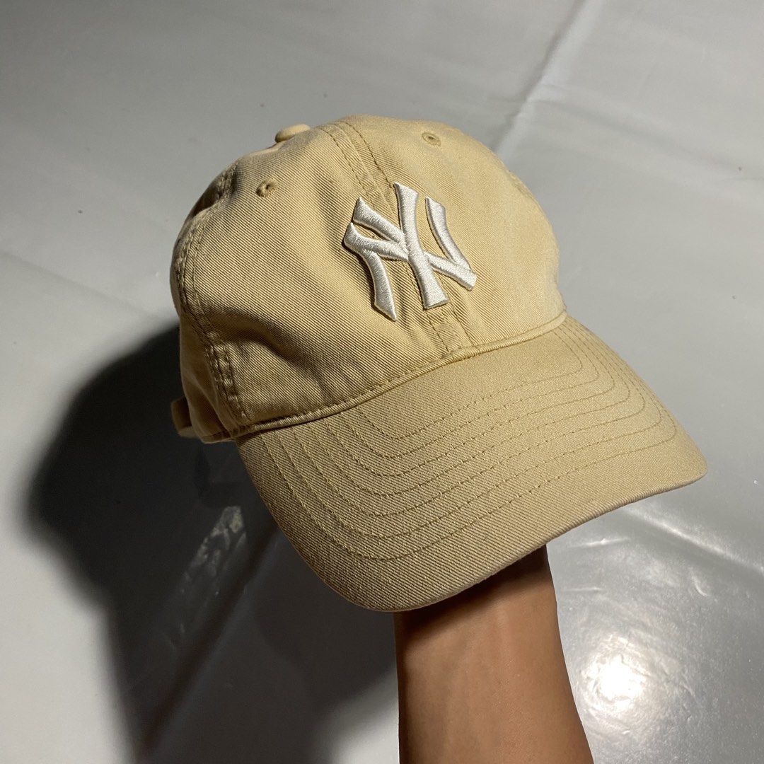 New York Yankees MLB Baseball Cap (Category: Caps & Hats) located in Manila. Submitted by ashiee111 (Listing ID 1455833710, Image 1). Description: - Authentic New York Yankees Cap - Iconic NY logo on the front - MLB logo on the adjustable strap - One size fits most to adjustable strap - Perfect for any Yankees fan - Shows some signs of wear.
