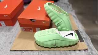 (Category: ) located in . Submitted by Sneakerr (Listing ID 1455828269, Image 1). Description: .