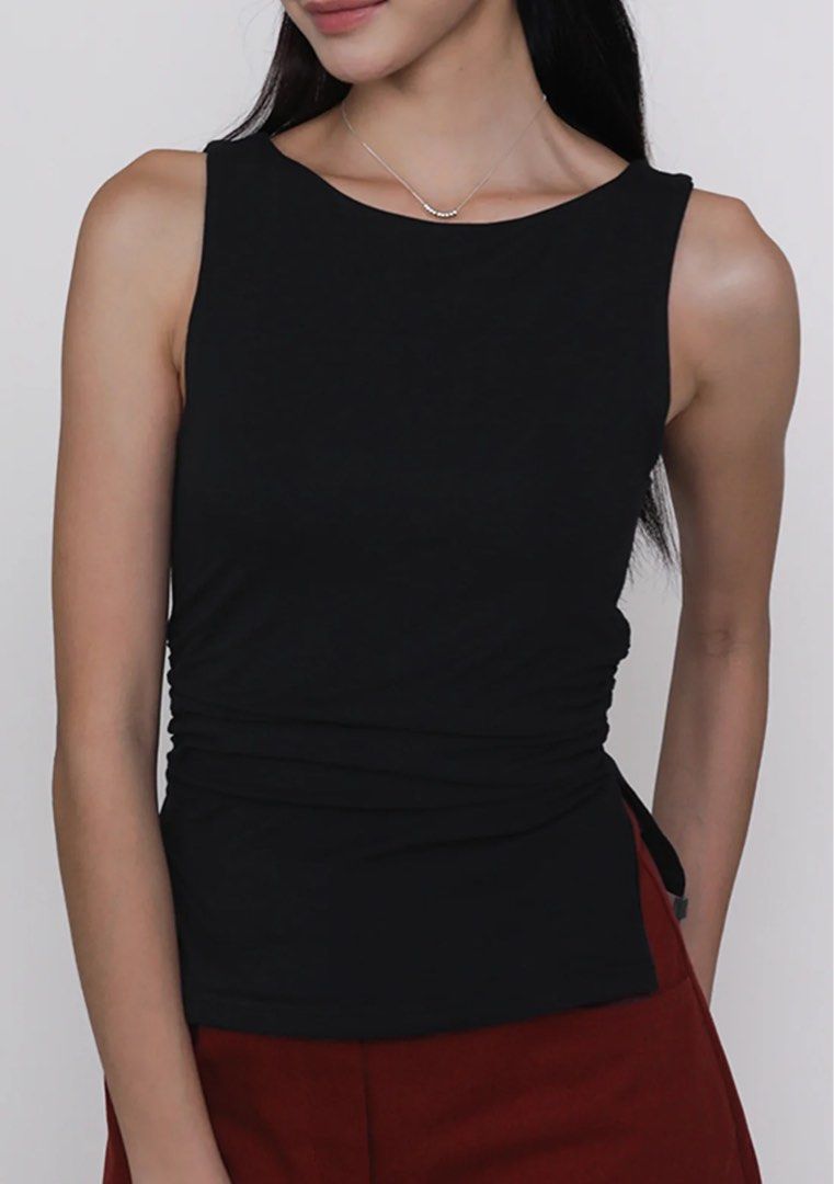 Nova Basic Ruched Top (Category: Sleeveless) located in Singapore. Submitted by bbybread_ (Listing ID 1455839236, Image 2). Description: condition: 10/10 never worn mailing + $2 ctb if keen .