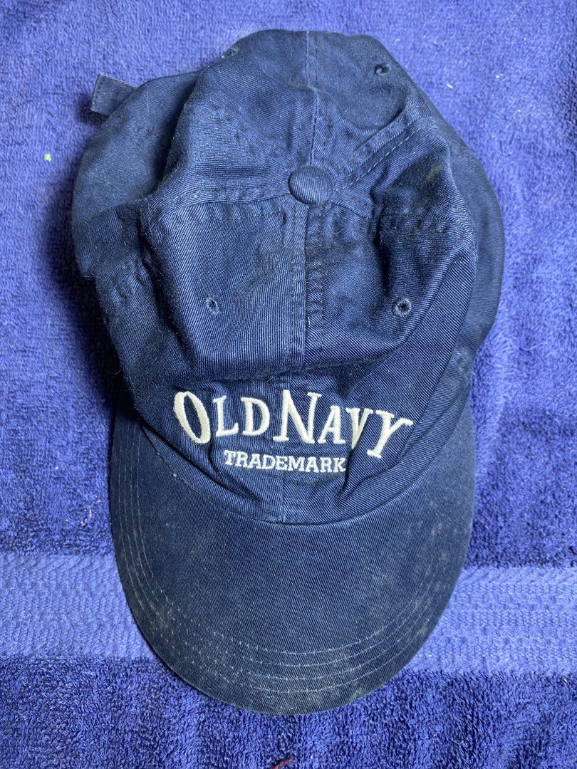 Old Navy Blue Baseball Cap M/L (Category: Caps & Hats) located in Muntinlupa City. Submitted by mj.finds (Listing ID 1455807907, Image 1). Description: - Classic blue baseball cap from Old Navy - Features embroidered Old Navy trademark logo on front - Size: M/L - Perfect for everyday wear.