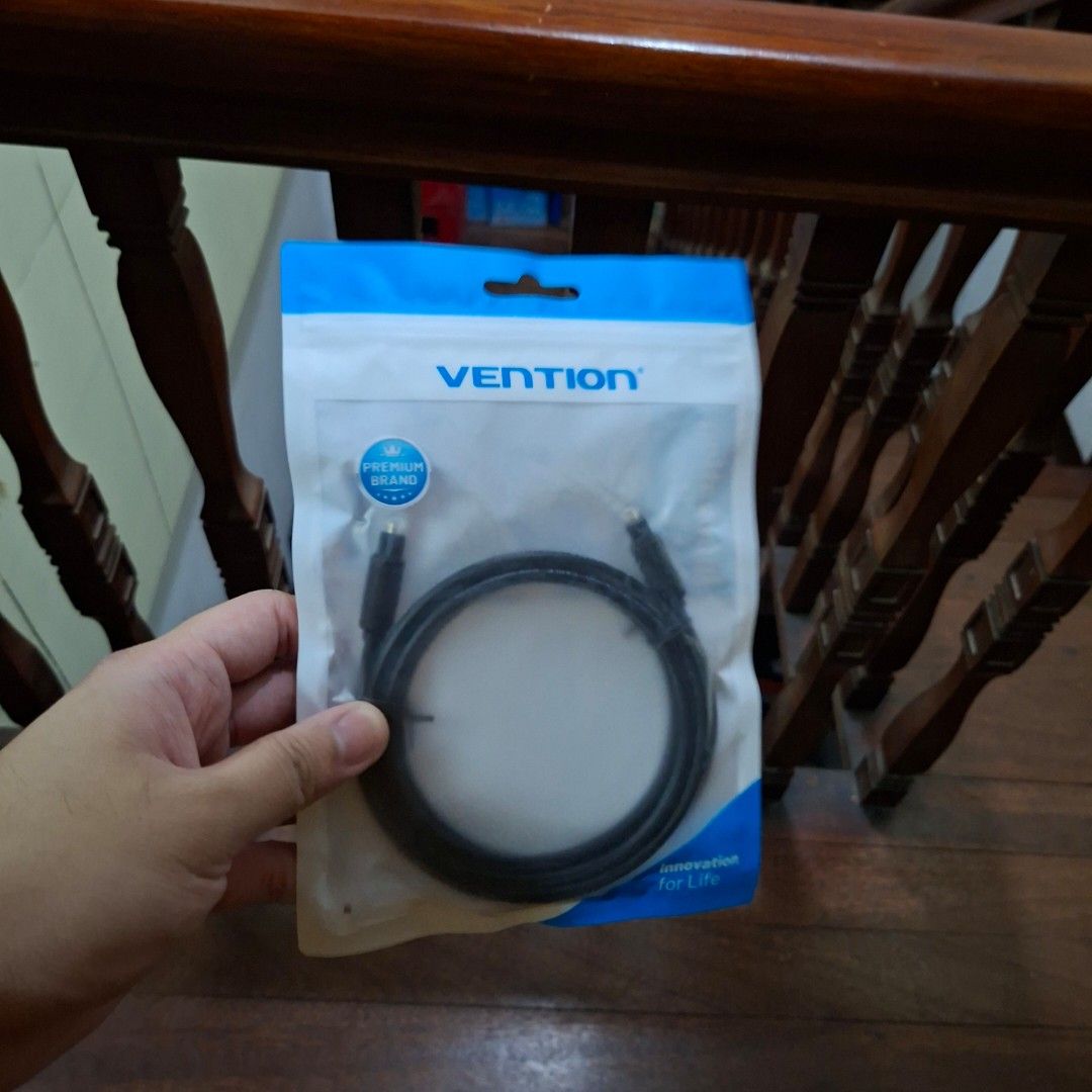 Optical audio cable for speaker soundbar (Category: Soundbars, Speakers & Amplifiers) located in Manila. Submitted by mr.fast (Listing ID 1455793744, Image 2). Description: .