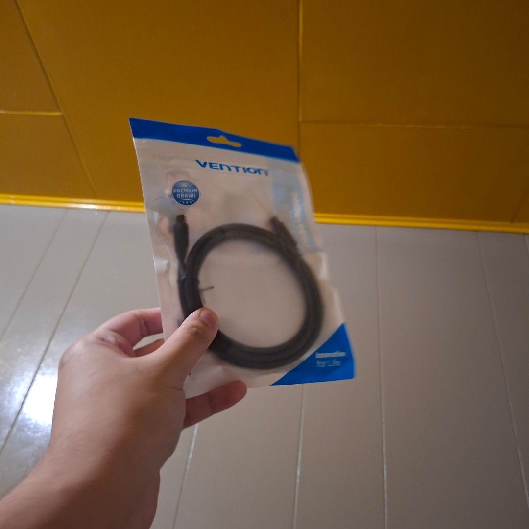 Optical audio cable for speaker soundbar (Category: Soundbars, Speakers & Amplifiers) located in Manila. Submitted by bargain-master (Listing ID 1455794534, Image 3). Description: .