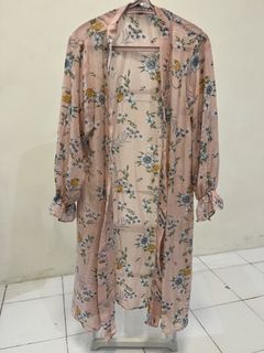 (Kategori: ) berada di . Dikirim oleh wardrobesnow (ID iklan 1455688787, Gambar 1). Deskripsi: .