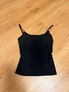 (Category: ) located in . Submitted by closettdeclutters (Listing ID 1455840629, Image 1). Description: .