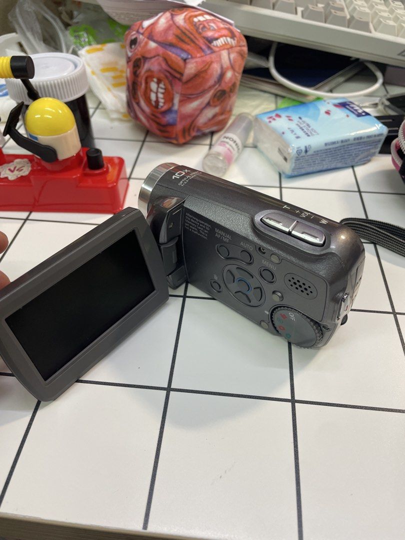 Panasonic SDR-S7 dv機 （分類：相機）位於 Hong Kong。 由 sir_geralt 提交（商品編號 1455737044，圖片 2）。簡介： 壞機當零件賣。