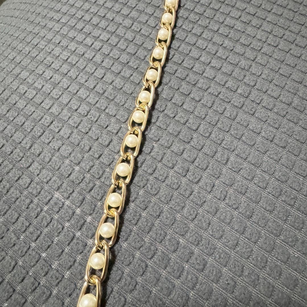 Pearl Chain Waist Belt (Category: Belts) located in Manila. Submitted by destashedmnl (Listing ID 1455701277, Image 2). Description: 💫 FREE SHIPPING WITHIN METRO MANILA 💫 (₱500 & up worth of purchase via J&T) ✨ 45" long 🩶 Message me for more info/photos. 😊 🩶 MOP: BDO/BPI/GCASH/GOTYME 🩶 MOD: -Lalamove (Same Day Delivery: Metro Manila and nearby provinces) -J&T ; starts at ₱50 sf (Metro Manila/Provincial) 📝 Notes: Personal items, not ukay! P