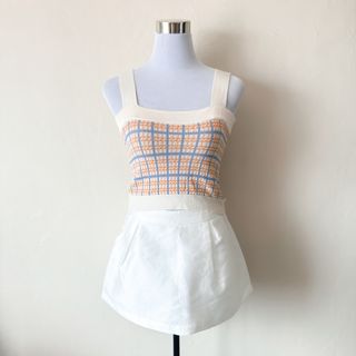 (Category: ) located in . Submitted by rosywardrobe (Listing ID 1455753312, Image 1). Description: .