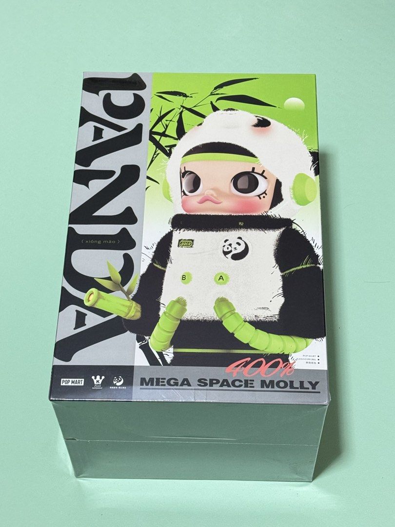 POP MART MEGA SPACE MOLLY Panda 400% (Category: Designer & Blind Box Toys) located in Paranaque City. Submitted by gaftumar (Listing ID 1455689097, Image 2). Description: - MEGA SPACE MOLLY 400% Panda Edition - Authentic POP MART product - Comes in original, unopened packaging - Ideal for collectors and fans of Molly - Adorable panda design.