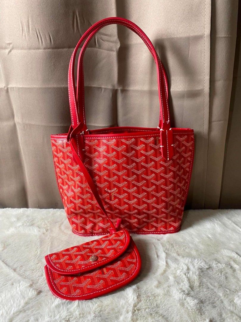Preloved goyard (Category: Luxury Bags & Wallets) located in Butuan. Submitted by leah_31.1994 (Listing ID 1455676708, Image 3). Description: preloved ukay source.
