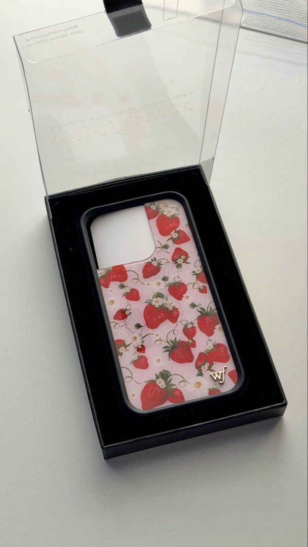 PRE-LOVED Wildflower Case for iPhone 14 Pro (Category: Cases & Sleeves) located in Dasmarinas. Submitted by cheesycakee (Listing ID 1455734127, Image 3). Description: I'm selling my personal pre-loved Wildflower cases for iPhone 14 Pro. Used, but still in pristine condition. RFS: Upgraded to a new phone. Location: Dasmariñas City, Cavite.