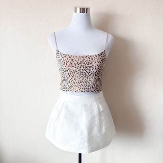 (Category: ) located in . Submitted by rosywardrobe (Listing ID 1455752479, Image 1). Description: .