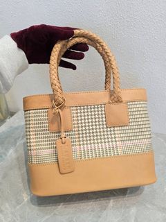 (Category: ) located in . Submitted by SecondhandItems97 (Listing ID 1455730125, Image 1). Description: .