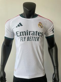 (Category: ) located in . Submitted by calcio_sport_jersey (Listing ID 1455807998, Image 1). Description: .