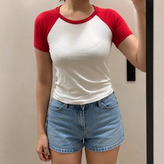 (Category: ) located in . Submitted by kc.declutters (Listing ID 1455839582, Image 1). Description: .