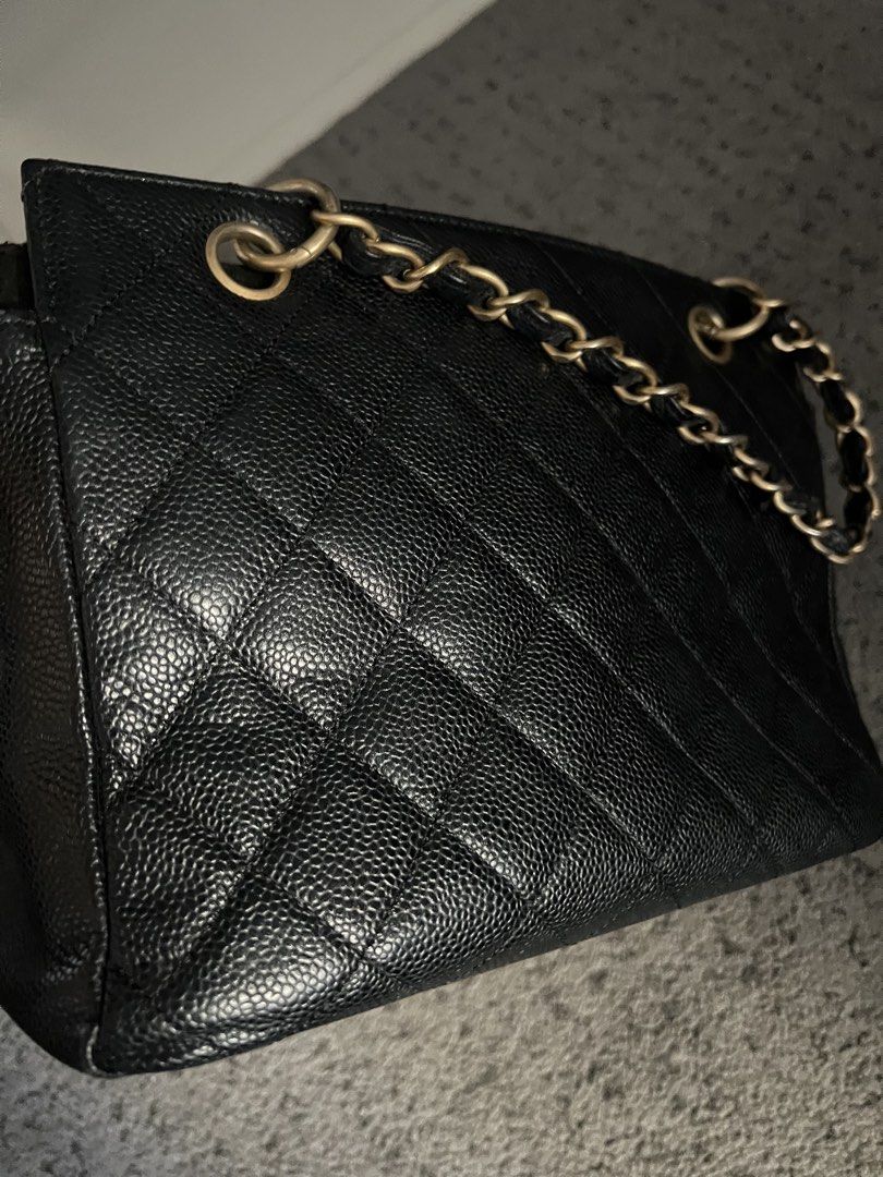 chanel caviar pst (Category: Tote Bags) located in Mandaluyong City. Submitted by kaikhaleb (Listing ID 1455758549, Image 3). Description: chanel pst caviar 100,000 with certificate and code intact.