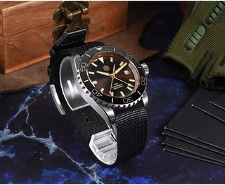 (Category: ) located in . Submitted by z-watches (Listing ID 1455767278, Image 1). Description: .
