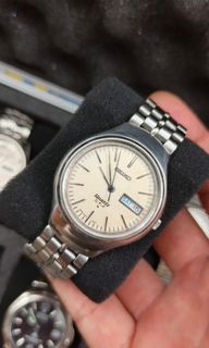 (Category: ) located in . Submitted by fendi1869 (Listing ID 1455589984, Image 1). Description: .