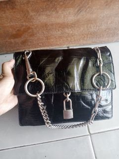 (Kategori: ) berada di . Dikirim oleh amarezeki (ID iklan 1455677527, Gambar 1). Deskripsi: .