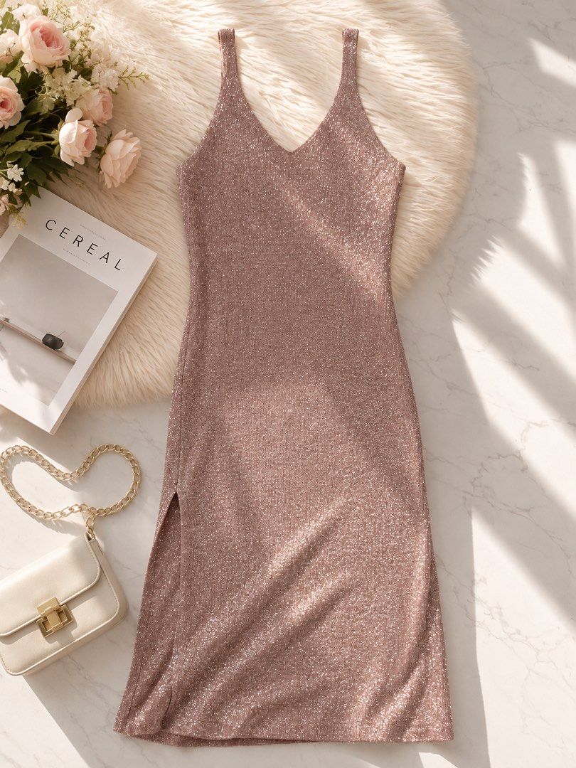 Sleeveless knitted slit dress (Category: Dresses) located in Quezon City. Submitted by _breentineee (Listing ID 1455839048, Image 1). Description: Sleeveless kniited slit dress Soft knitted Size L to XL stretchy Perfect for event Loc. Feria Road Matandang Balara Q.C .