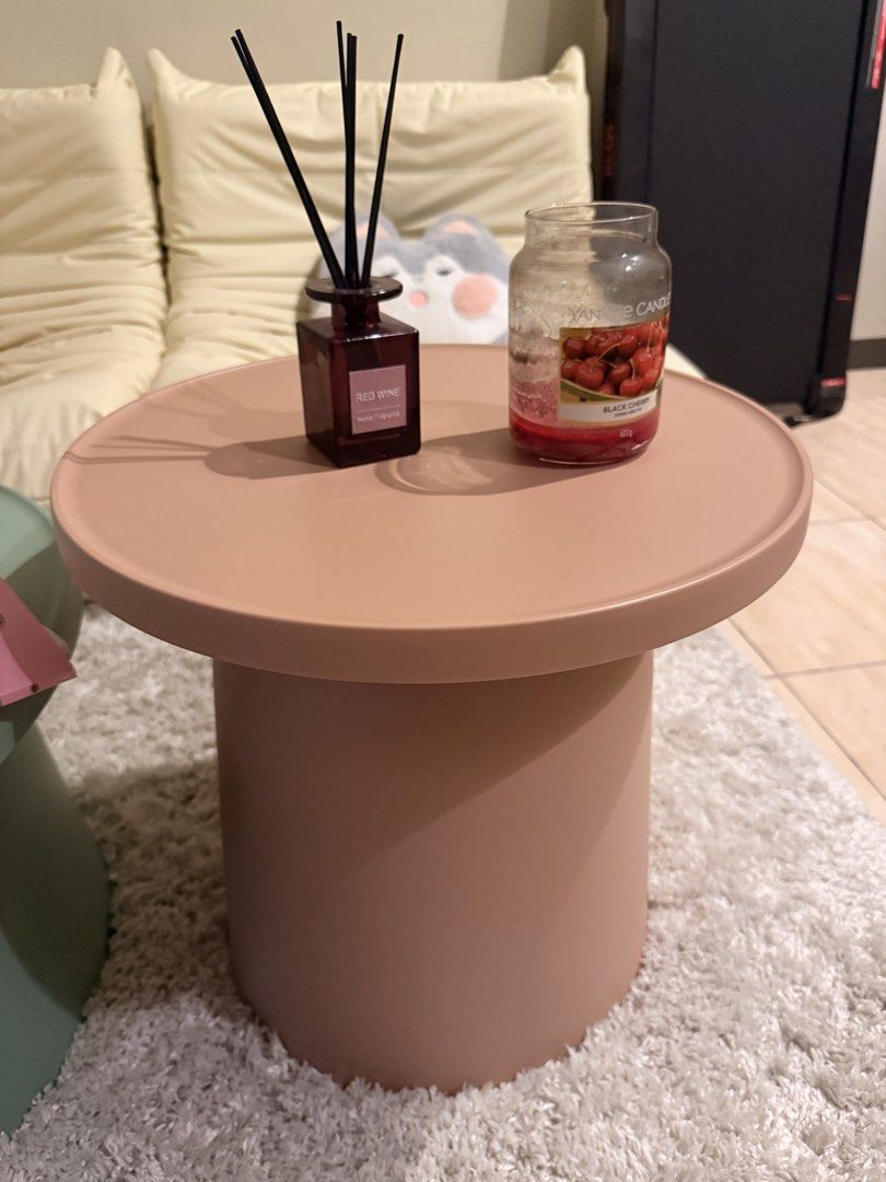 Small Pink Coffee Table - Modern Round Side Table (Category: Tables & Sets) located in Mandaluyong City. Submitted by riz_040521 (Listing ID 1455801997, Image 3). Description: - Adorable pink round side table - Sturdy base for stability - Ideal for small apartments or as an accent piece - Simple assembly required.