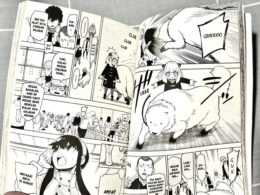 Spy X family volume 4 Indonesian version (Category: Comics & Manga) located in Quezon City. Submitted by juliandominic (Listing ID 1455802814, Image 2). Description: - Spy X family volume 4 - Indonesian Translation.