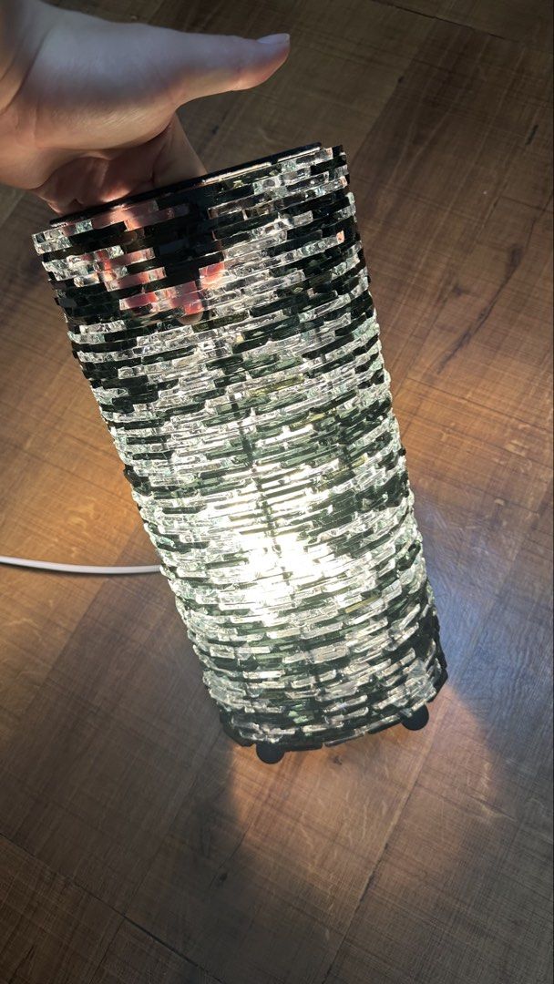 Tablelamp (Category: Lighting) located in Petaling Jaya. Submitted by wilfredwong96 (Listing ID 1455849025, Image 3). Description: Heavy weight but looks beautiful Free.