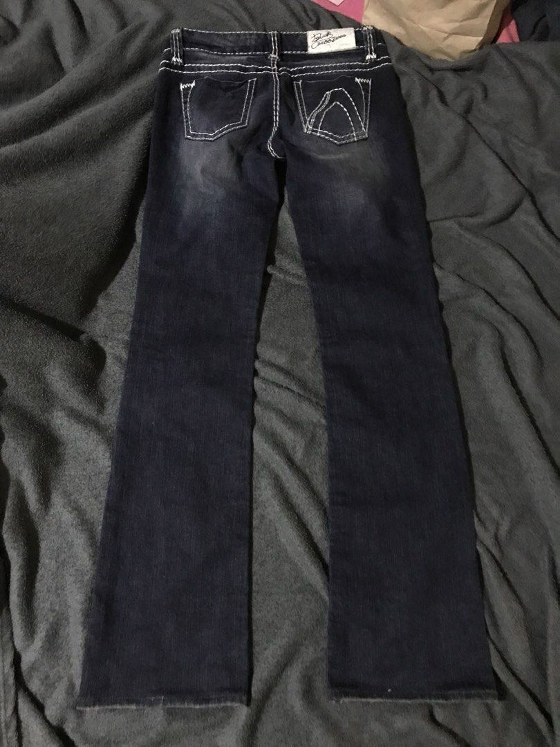 Tailored by Buckaroo Bootcut Denim Jeans (Category: Jeans) located in Manila. Submitted by franceleeb33468 (Listing ID 1455677951, Image 2). Description: FS! “ Tailored by Buckaroo Bootcut Denim Jeans ⚡️ Heavy contrast white stitching | 📐 Size: W28-29 | L38 | Hem 8 ( front rise 6.5 ) Condition: very good use good condition ✨ Fit: Slim Bootcut 📌price 650 only🥹 dm po!📩.