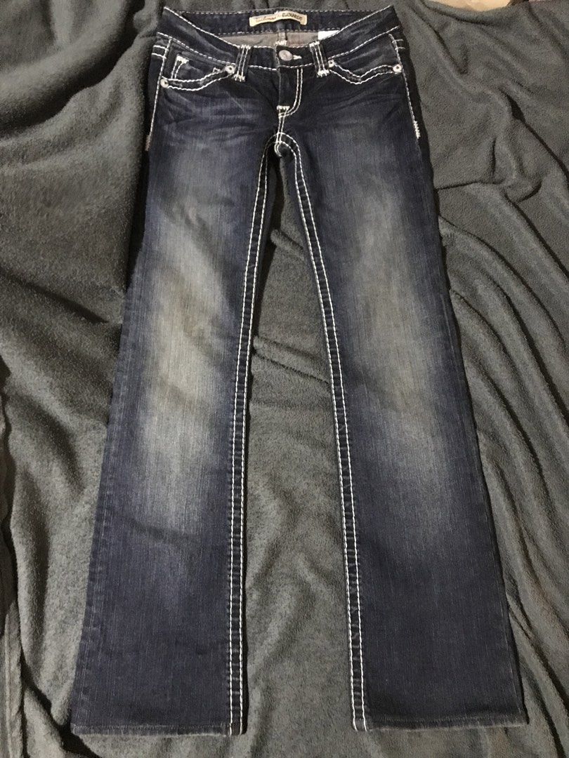 Tailored by Buckaroo Bootcut Denim Jeans (Category: Jeans) located in Manila. Submitted by franceleeb33468 (Listing ID 1455677951, Image 1). Description: FS! “ Tailored by Buckaroo Bootcut Denim Jeans ⚡️ Heavy contrast white stitching | 📐 Size: W28-29 | L38 | Hem 8 ( front rise 6.5 ) Condition: very good use good condition ✨ Fit: Slim Bootcut 📌price 650 only🥹 dm po!📩.