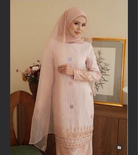 (Category: ) located in . Submitted by haraedpreloved (Listing ID 1455771284, Image 1). Description: .