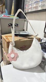 (Kategori: ) berada di . Dikirim oleh puttttt.86 (ID iklan 1455802926, Gambar 1). Deskripsi: .