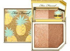 Too faced makeup bronzer (Category: Makeup) located in Quezon City. Submitted by prelovedsaleitems (Listing ID 1455677376, Image 1). Description: 70-80 % left.