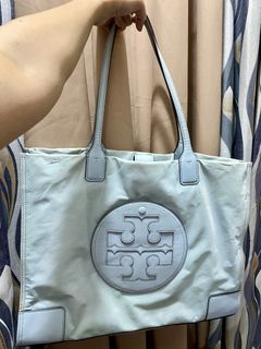(Category: ) located in . Submitted by help.me.declutter.my.things (Listing ID 1455841696, Image 1). Description: .
