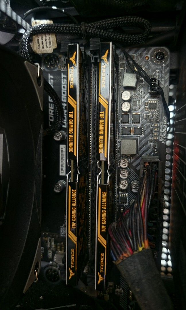 TUF TForce 8x2 GB 3200MHz RAM (Category: Computer Parts) located in Quezon City. Submitted by aldenpv (Listing ID 1455816440, Image 1). Description: TUF T-Force 8x2 GB RAM 3200Mhz Had a previous issue and inconsistently works. Sometimes 1 or both shows up. Got tired so I bought new RAM and those worked. No flaws in pins. Does not come with original box as it was disposed already.