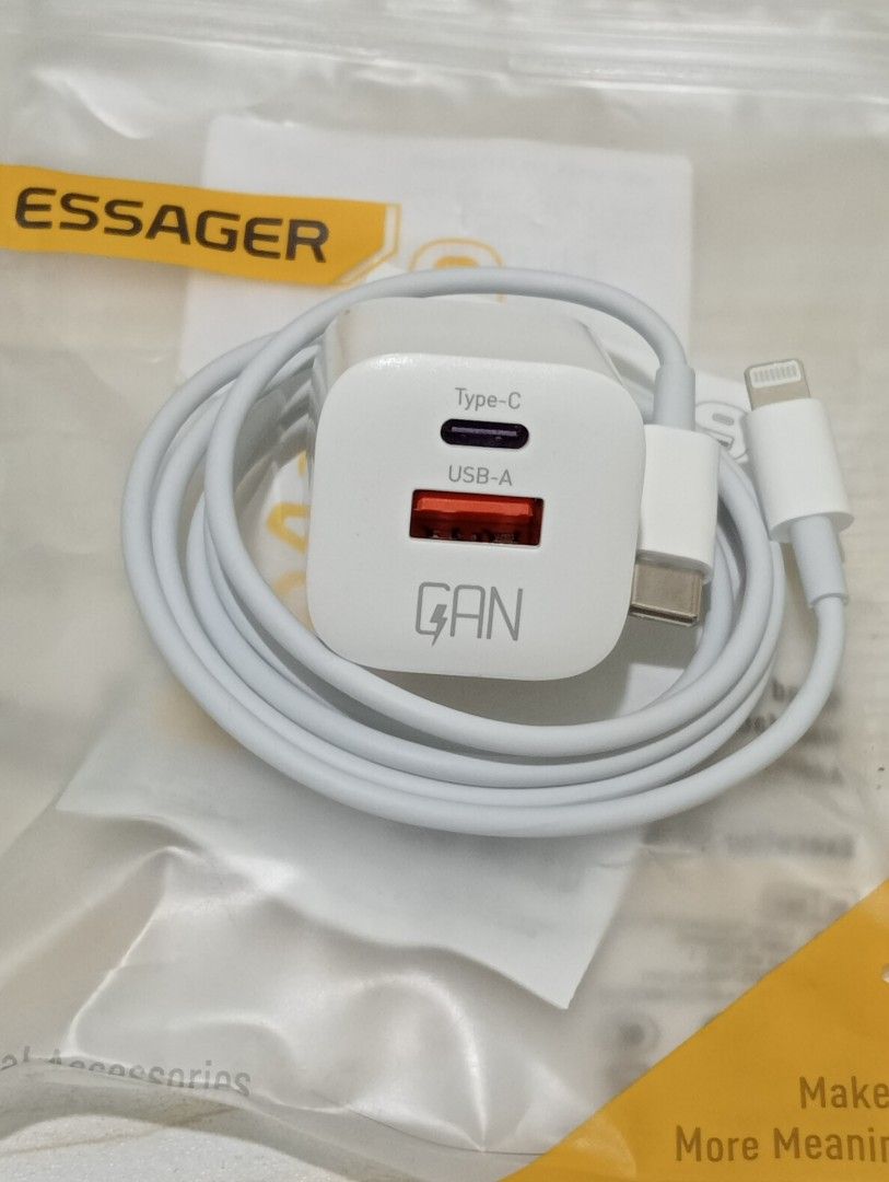 Type C to lightning fast charger (Category: Chargers & Cables) located in Makati City. Submitted by redisell (Listing ID 1455850840, Image 2). Description: - Brand: ESSAGER - Power: 20W Fast Charging - Ports: 1x Type-C, 1x USB-A - Cable Included: Type-C to Lightning - Color: White - Micro dual port - actual photo posted - Compatible to most apple devices - Compact and portable design-.