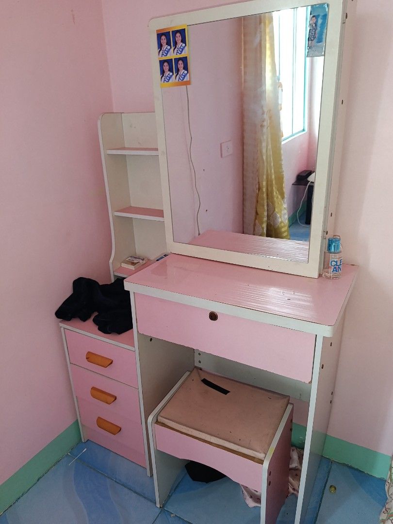 VANITY / MAKE UP TABLE (Category: Other Home Furniture) located in Cavite. Submitted by ejanecrosmar_08 (Listing ID 1455809617, Image 2). Description: Pm if interested, TY. ☺️.
