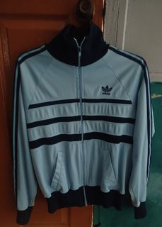 (Category: ) located in . Submitted by helmi1990 (Listing ID 1455681915, Image 1). Description: .