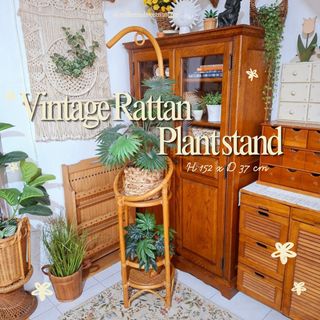 (Category: ) located in . Submitted by millennialmeetsvintage (Listing ID 1451603737, Image 1). Description: .