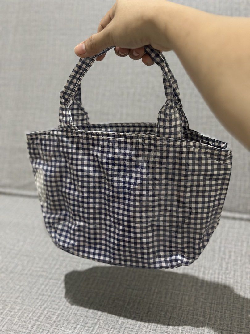Waterproof Checkered Lunch Tote | Baunan Bag (Category: Food Organization & Storage) located in Davao. Submitted by favoritepreloved (Listing ID 1455792356, Image 2). Description: 💜 Navy blue and white checkeredo.