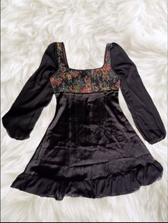 (Category: ) located in . Submitted by she.lovedd (Listing ID 1455754031, Image 1). Description: .
