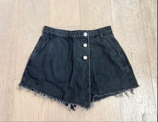 (Category: ) located in . Submitted by emily1891 (Listing ID 1455721382, Image 1). Description: .