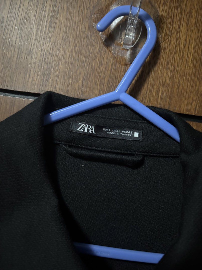 Zara Black over jacket (Category: Coats, Jackets and Outerwear) located in Muntinlupa City. Submitted by kdloading (Listing ID 1455732742, Image 2). Description: .