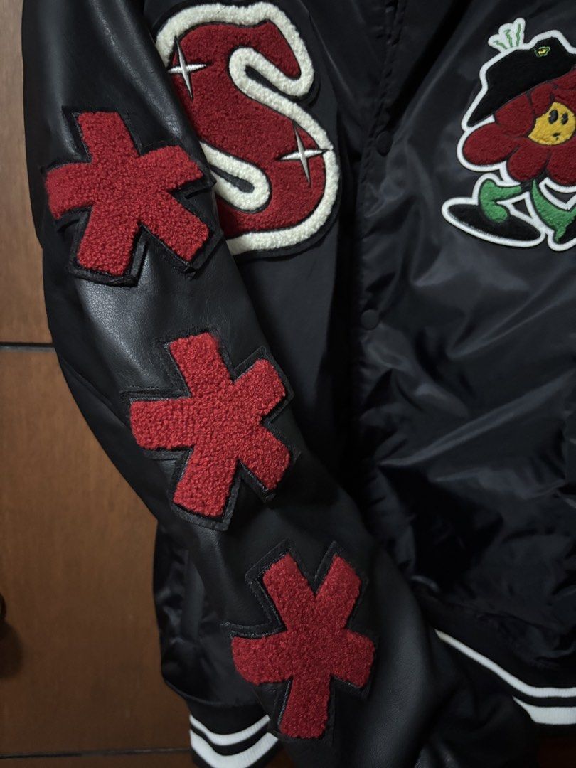 Zara Black Varsity Bomber Jacket with Patches (Category: Coats, Jackets and Outerwear) located in Muntinlupa City. Submitted by kdloading (Listing ID 1455733493, Image 2). Description: .