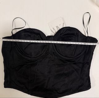 (Category: ) located in . Submitted by clothes_rack (Listing ID 1455116468, Image 1). Description: .