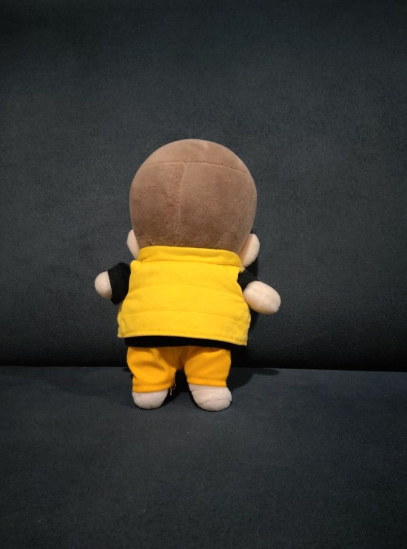 20 CM Jongdaeng Doll (Category: Plushies & Soft Toys) located in Manila. Submitted by pmramo (Listing ID 1455882596, Image 2). Description: - 20 CM Jongdaeng Chen Jongdae Doll.
